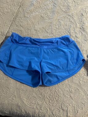 LULULEMON shorty shorts
